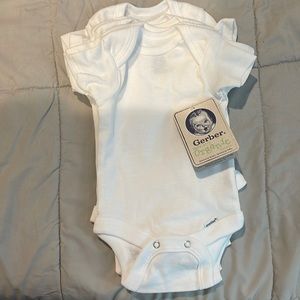 Newborn baby onesies